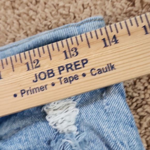 A&F Ultra High Rise 90s Straight Jean, Light Double Knee Destroy, 26/2 SHORT - Picture 9 of 11